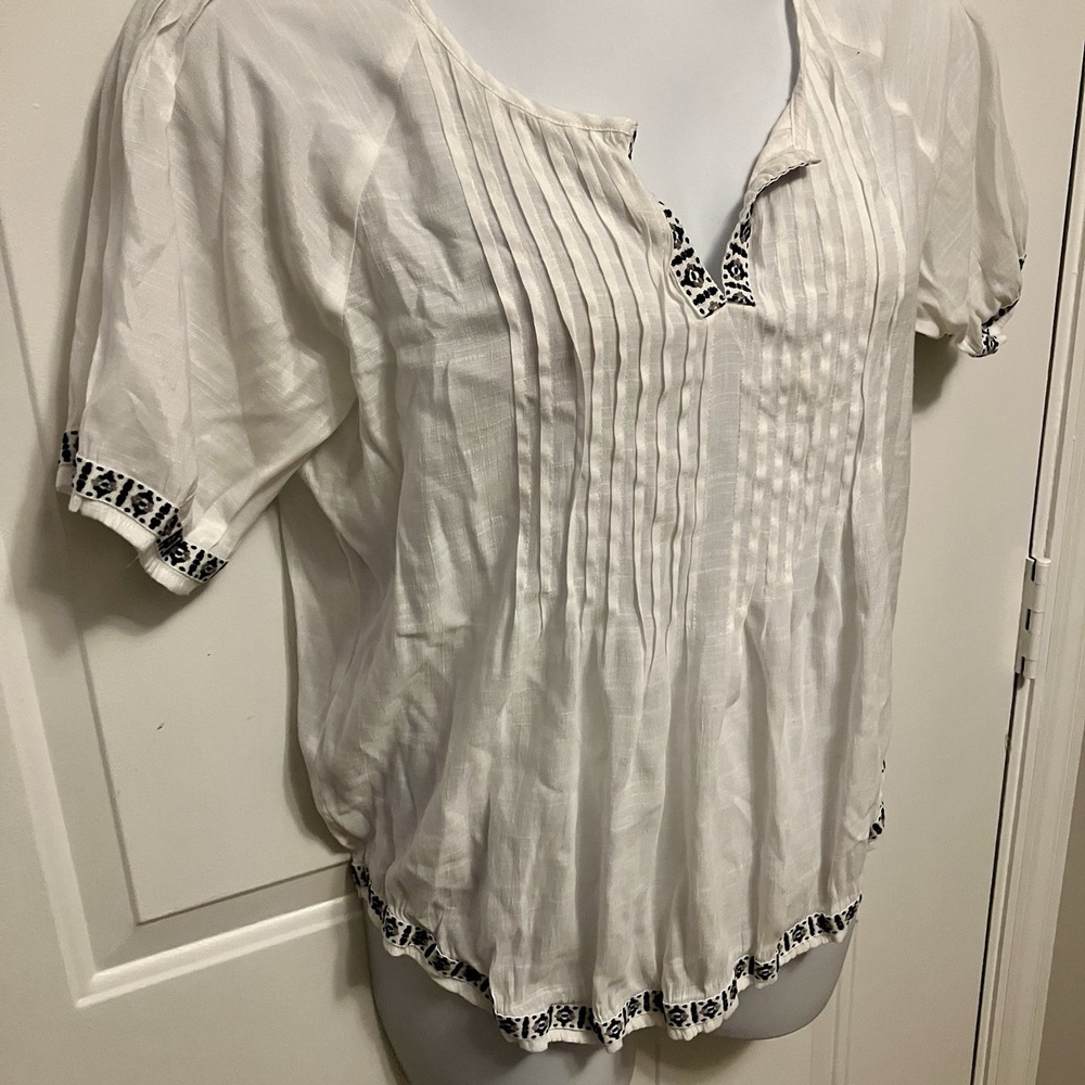 Two by Vince Camuto Sz Large Boho Shirt Top Gauze Lace Black White Embroidered‎ - Picture 3 of 6